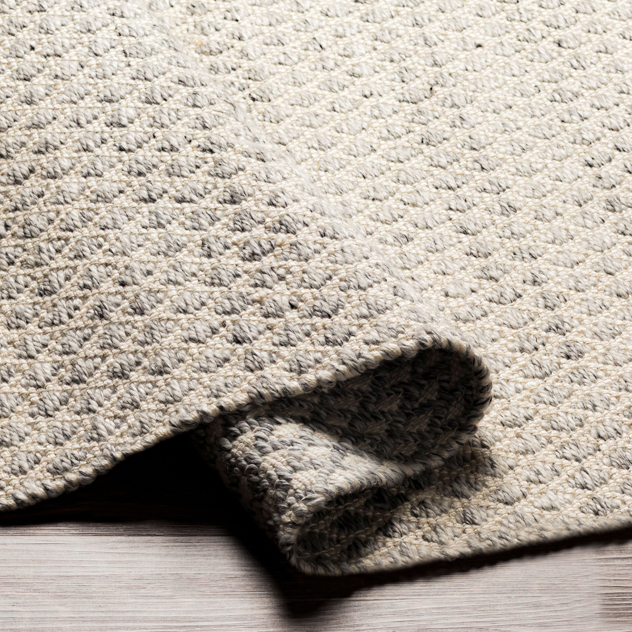 Tapis géométrique en PET recyclé Azalea